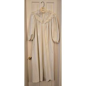 Vintage Womens Long Nightgown With Lace & Embroidery Detail